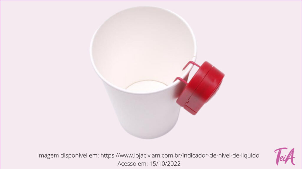O indicador de nível de líquido emite um sinal sonoro quando o líquido se aproxima do topo da caneca/copo.