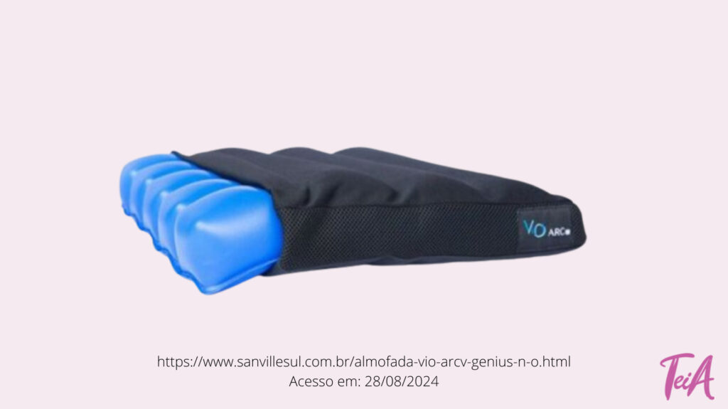 A almofada para cadeira de rodas Vio ARCv possui células de ar interconectadas que se ajustam às curvas do corpo, distribuindo uniformemente a pressão e reduzindo o risco de úlceras de pressão.