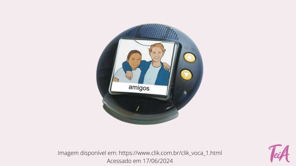 Vocalizador para reproduzir mensagens, apresenta som frontal e controle de volume através de dois botões e entrada lateral para acionador externo.